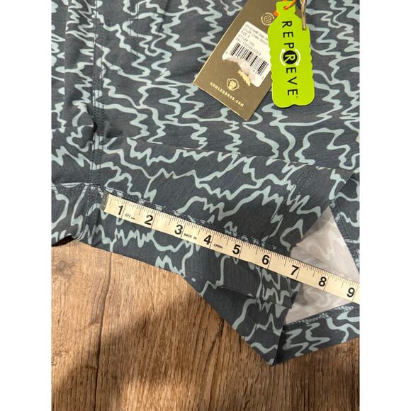 Howler Brothers Mens Deep Set Boardshorts Size Small - Picture 11 of 12